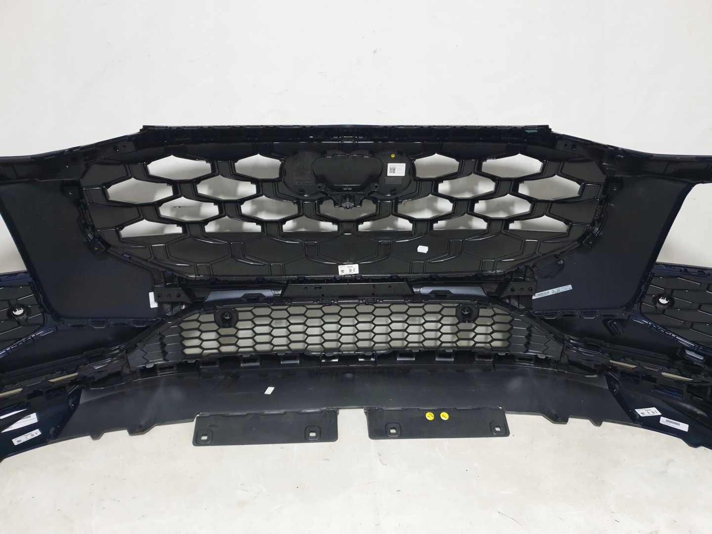 AUDI Q3 III 83H S-LINE 25-> bumper front front 4xPDC 83H807437D