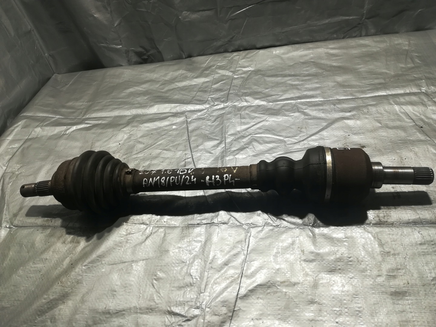 PEUGEOT 207 1.6 06-13r semi-axis left #P157