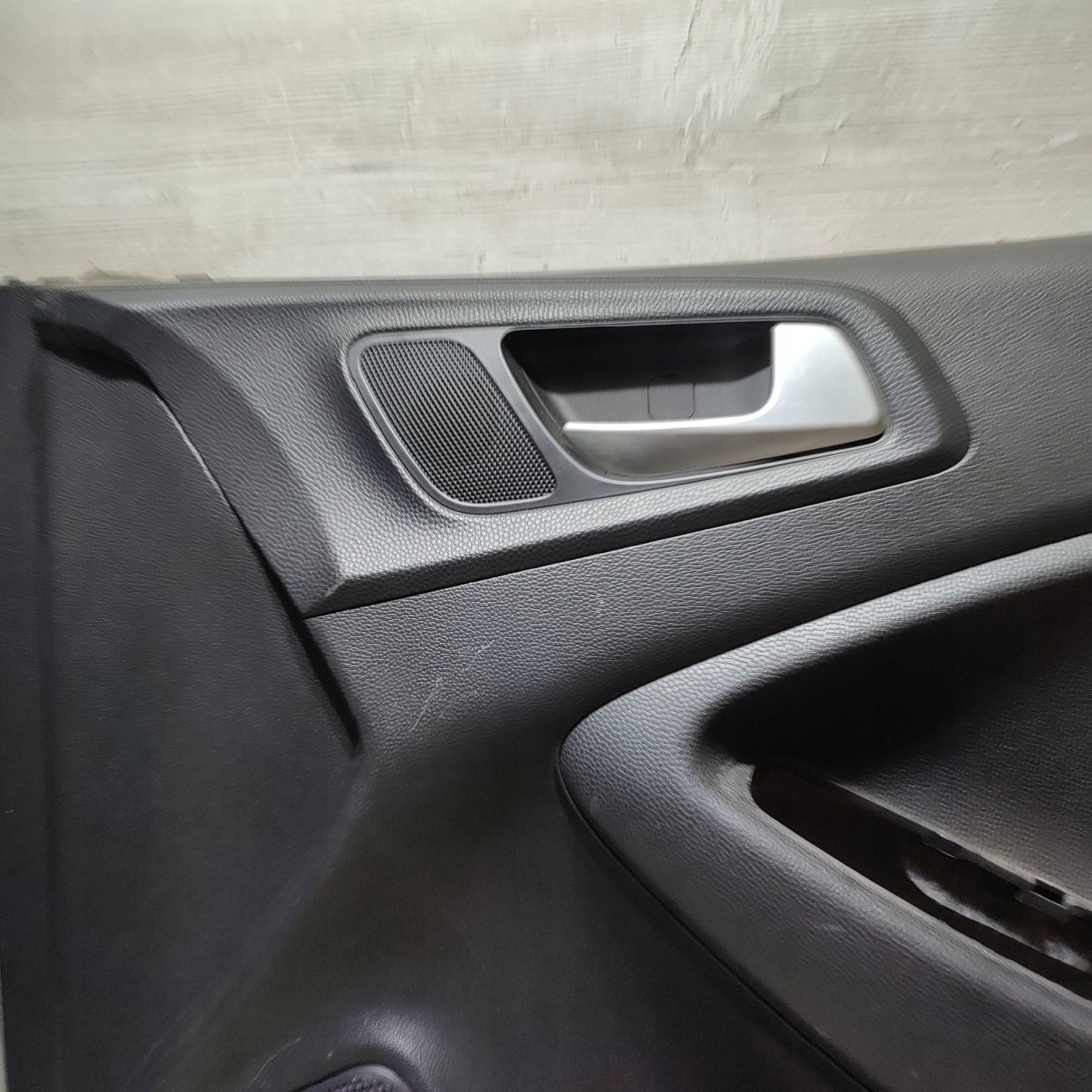 side door przednich front side right Hyundai i20 82320C8010