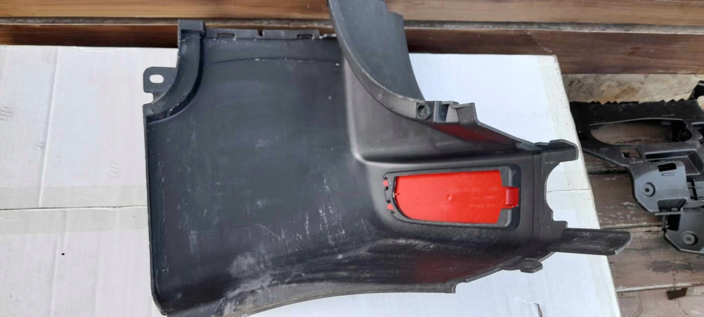 Ecke der Stoßstange rechts heck MERCEDES SPRINTER W906 A9068804671