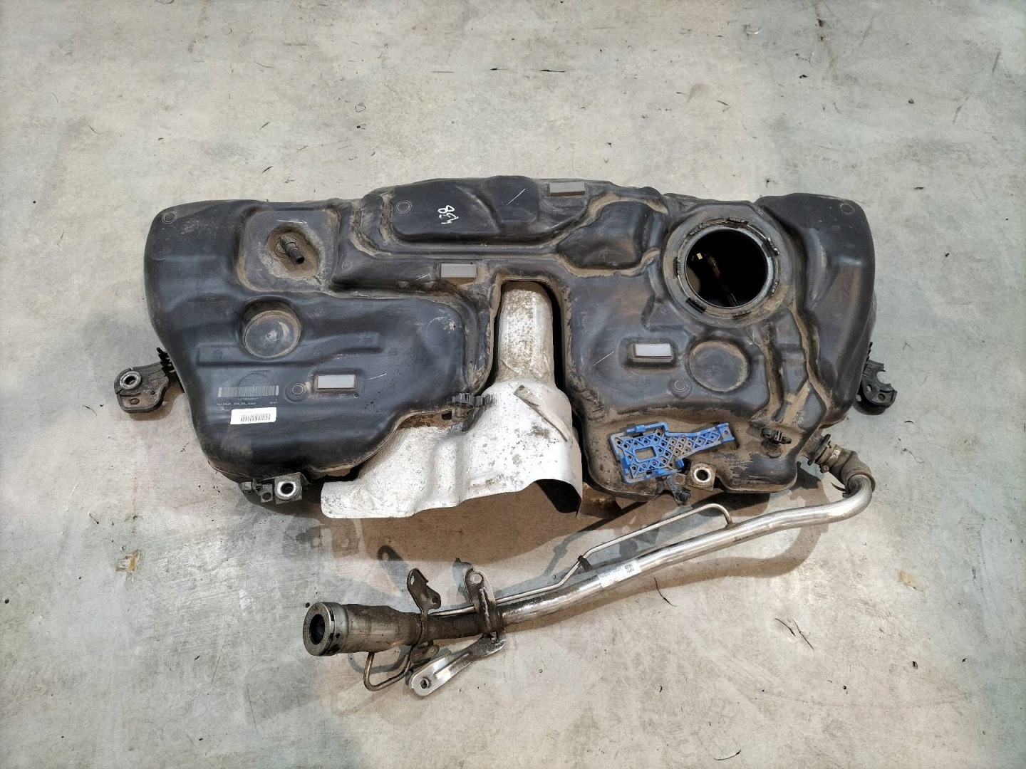 tank 2.0 D AWD 31478590 Volvo V60 II (2018- )