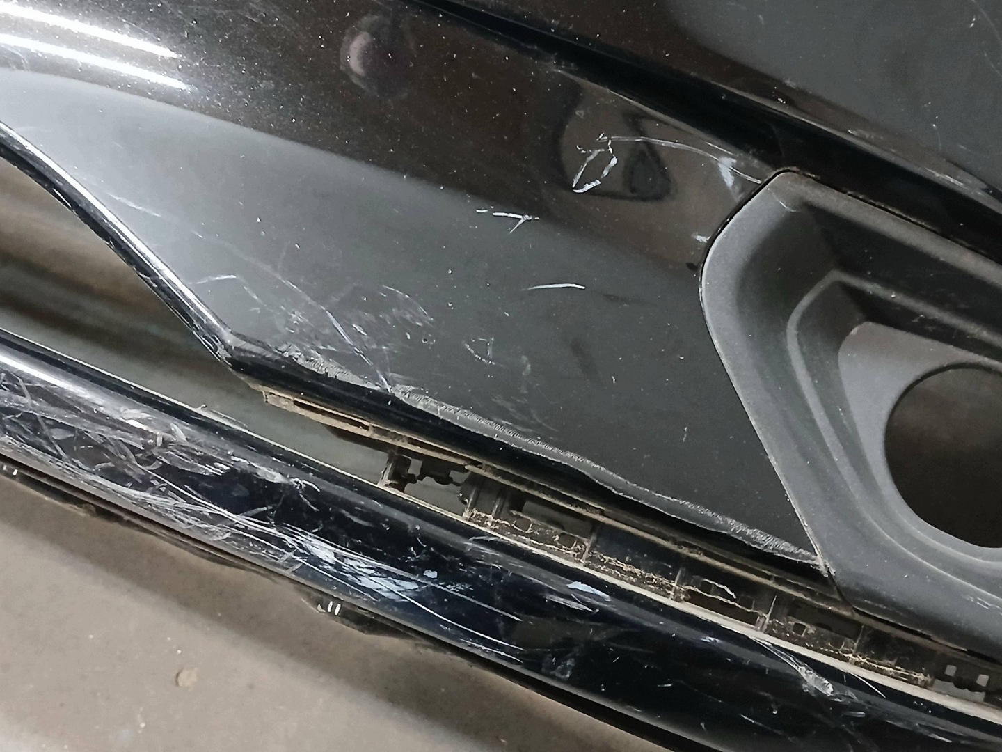 nárazník předek OPEL CORSA E