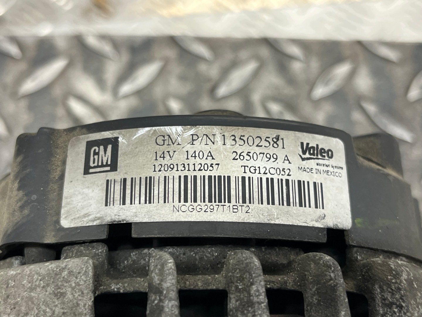ALTERNATOR OPEL INSIGNIA 13502581