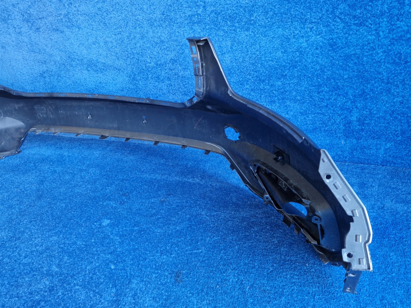 VOLVO XC40 2017-2022 bumper front front PDC DO LAKIEROWANIA 31449359