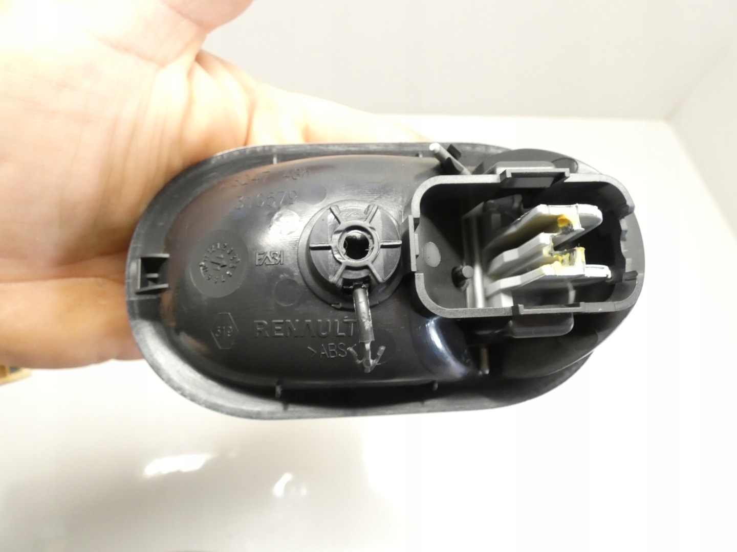 handle door inner left front RENAULT CLIO 3 III LIFT 09-12 310579