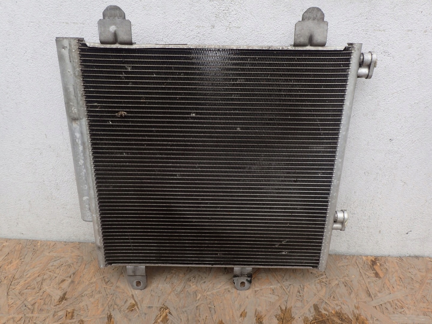 RADIATEUR CLIMATISATION TOYOTA AYGO B4 2014