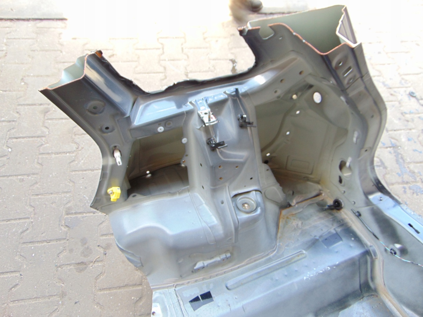 VITARA LY 2 II 3 III rear panel fender right rear part