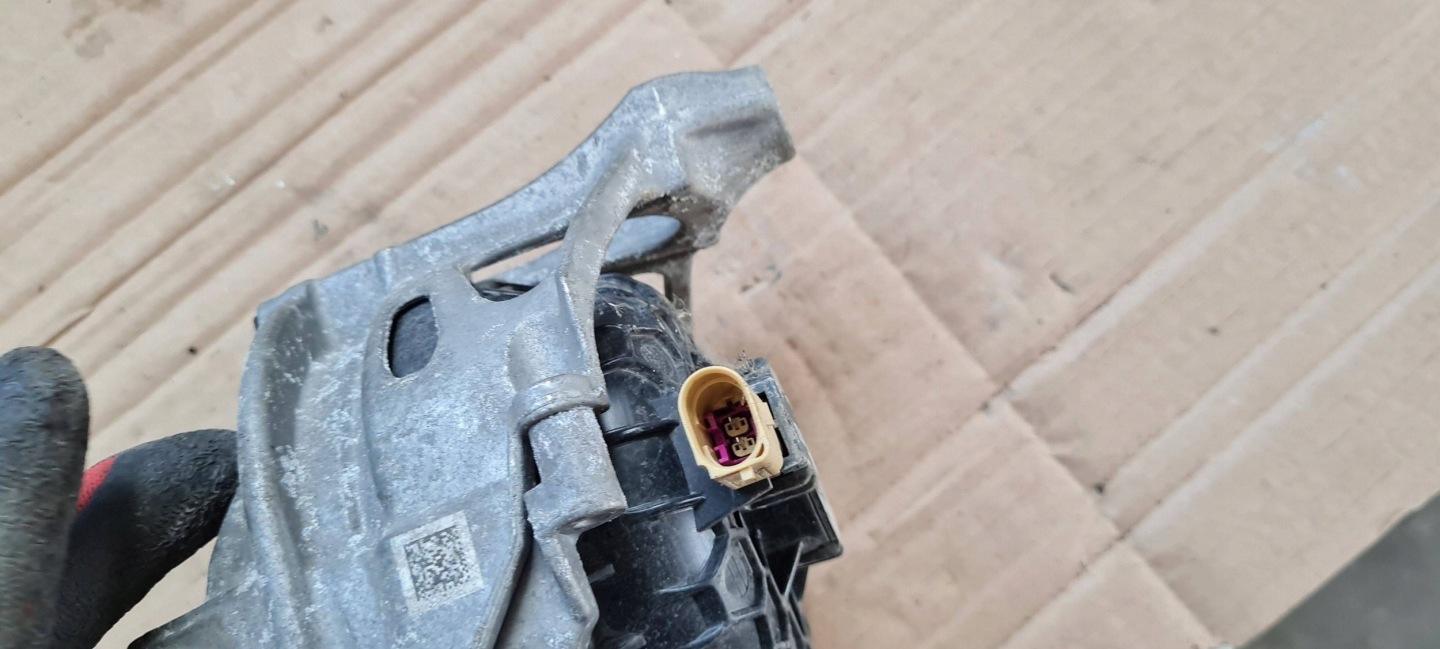 A6 C8 4K engine mount console right 2.0 TDI 4M0199372FS A7 4K