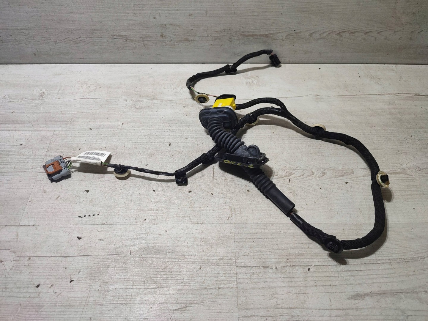 Opel Corsa F 2020 rear part side right bundle przewodow
