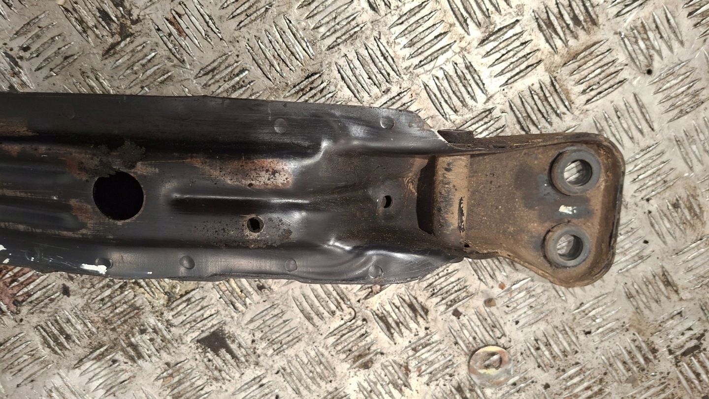 sider below engine NISSAN ALMERA TINO 2.2DCI