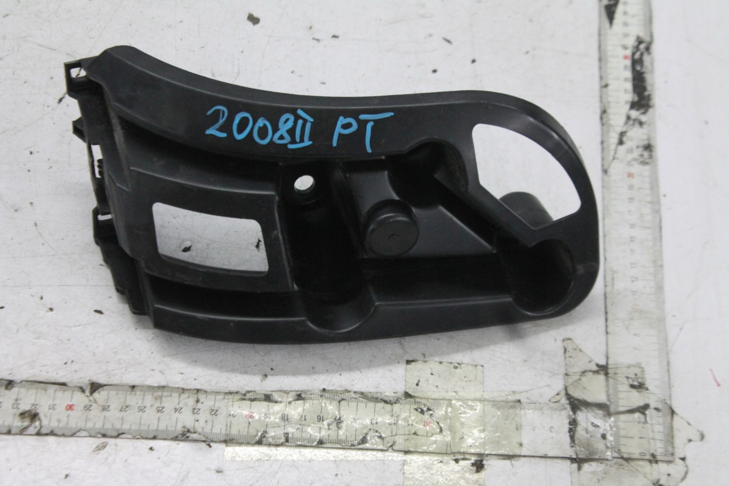 bumper bracket right 9825842580 PEUGEOT 2008 II 19