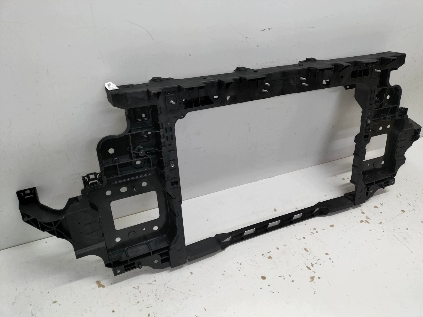 support panel for radiators pillar iron front KIA EV3 QV 24- niezakuty u gory