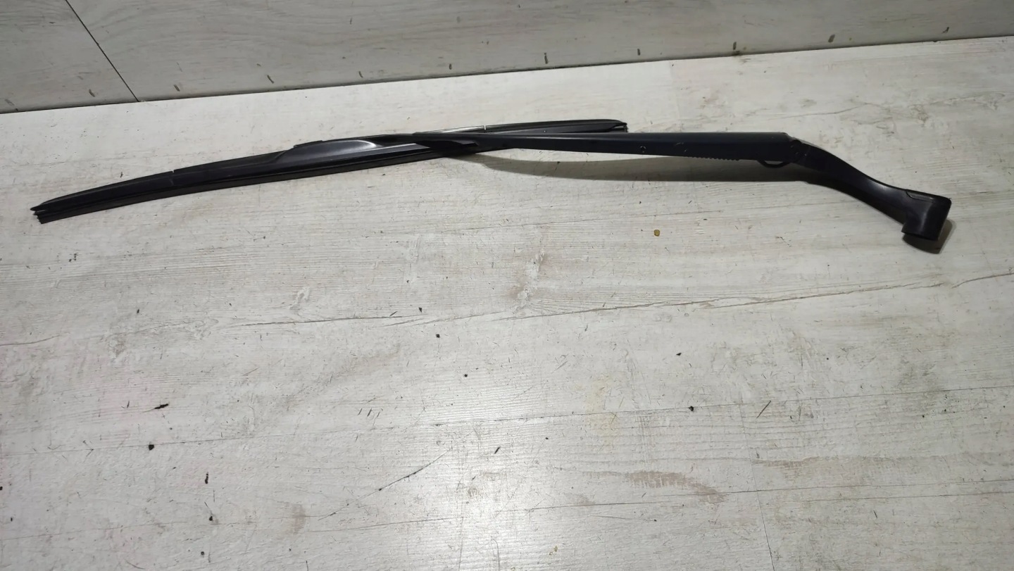 Mazda 3 III BM 17r left side wiper arm windows przedniej