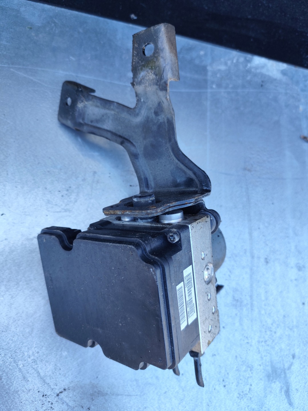 HYUNDAI I20 II pump ABS