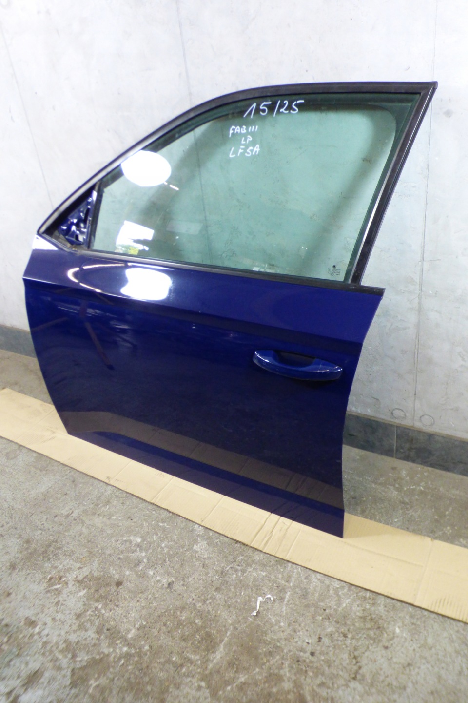 door left front original lakier LF5A stbdb SKODA FABIA III