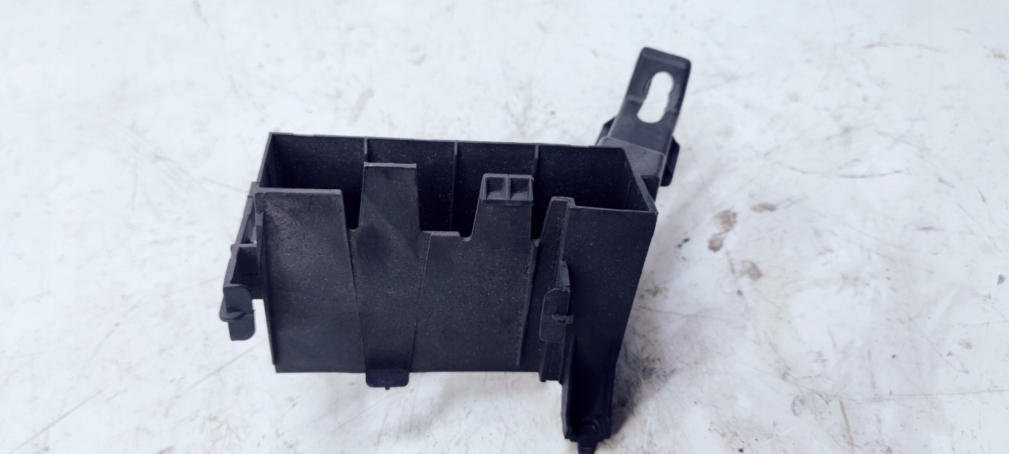 control unit retainer PDC AUDI A6 C6 4F0907179
