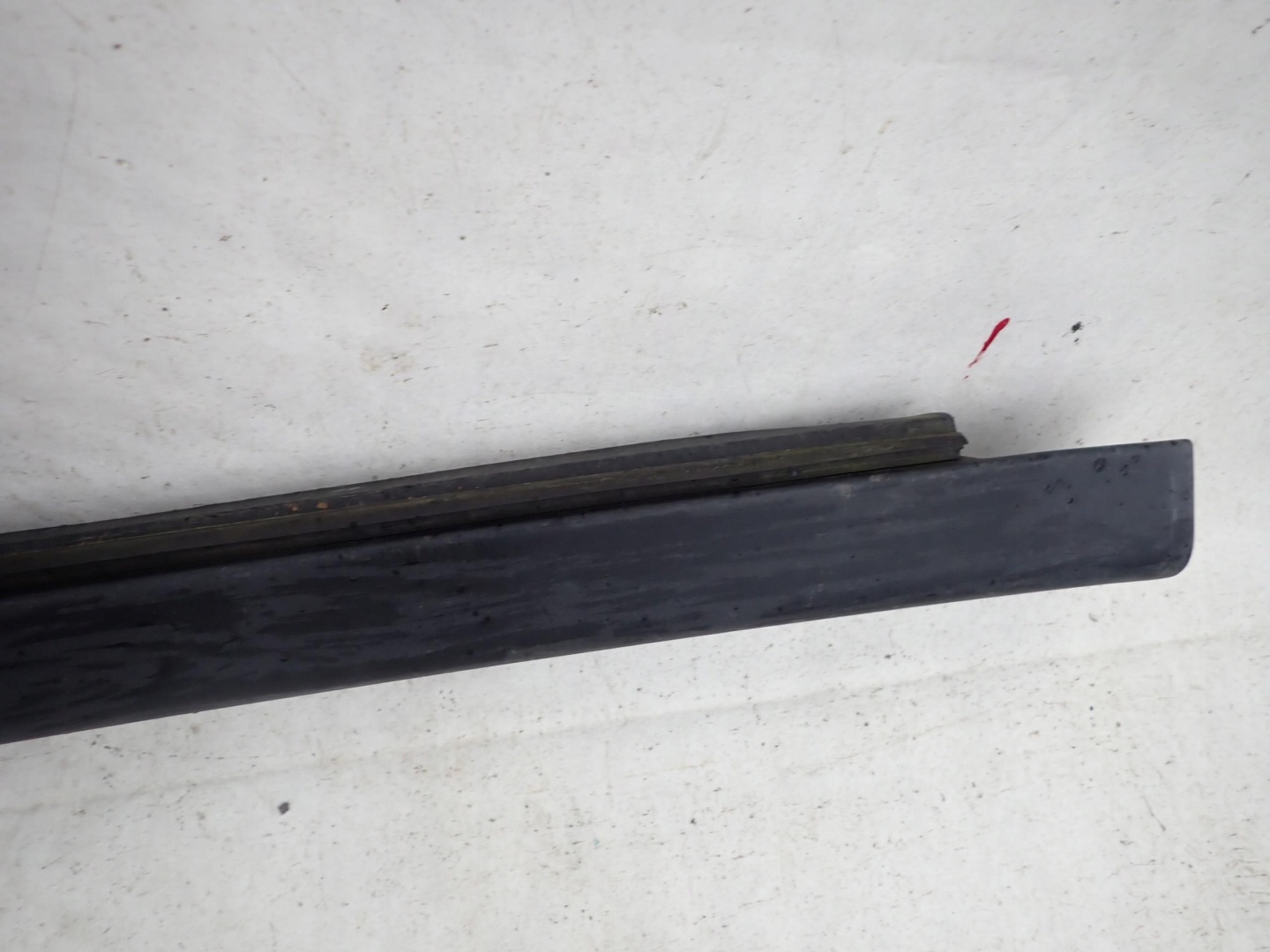 VOLVO S80 and 98- moulding threshold right threshold right