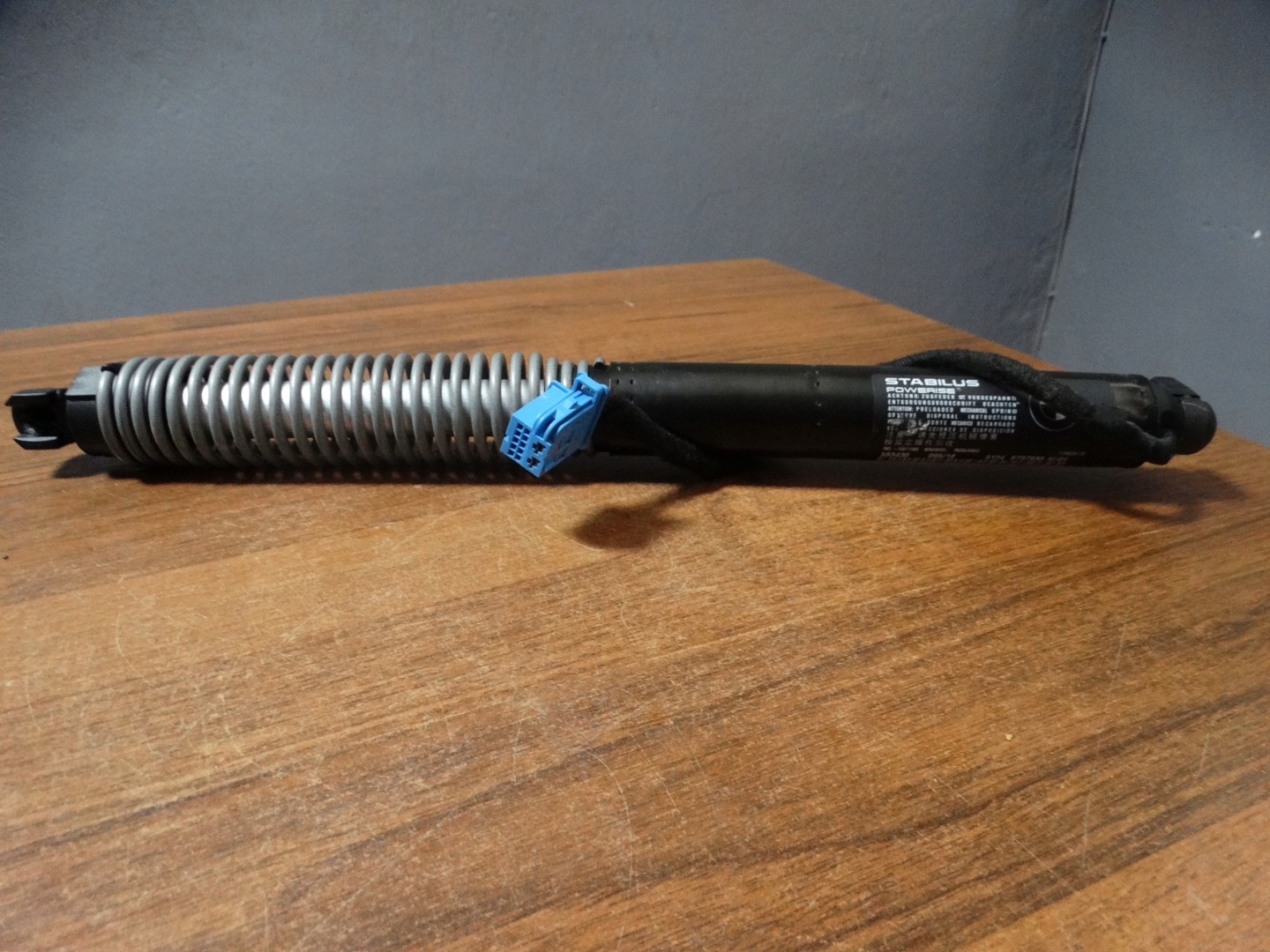 IDEALNY damper bonnet right BMW G11 G12 1