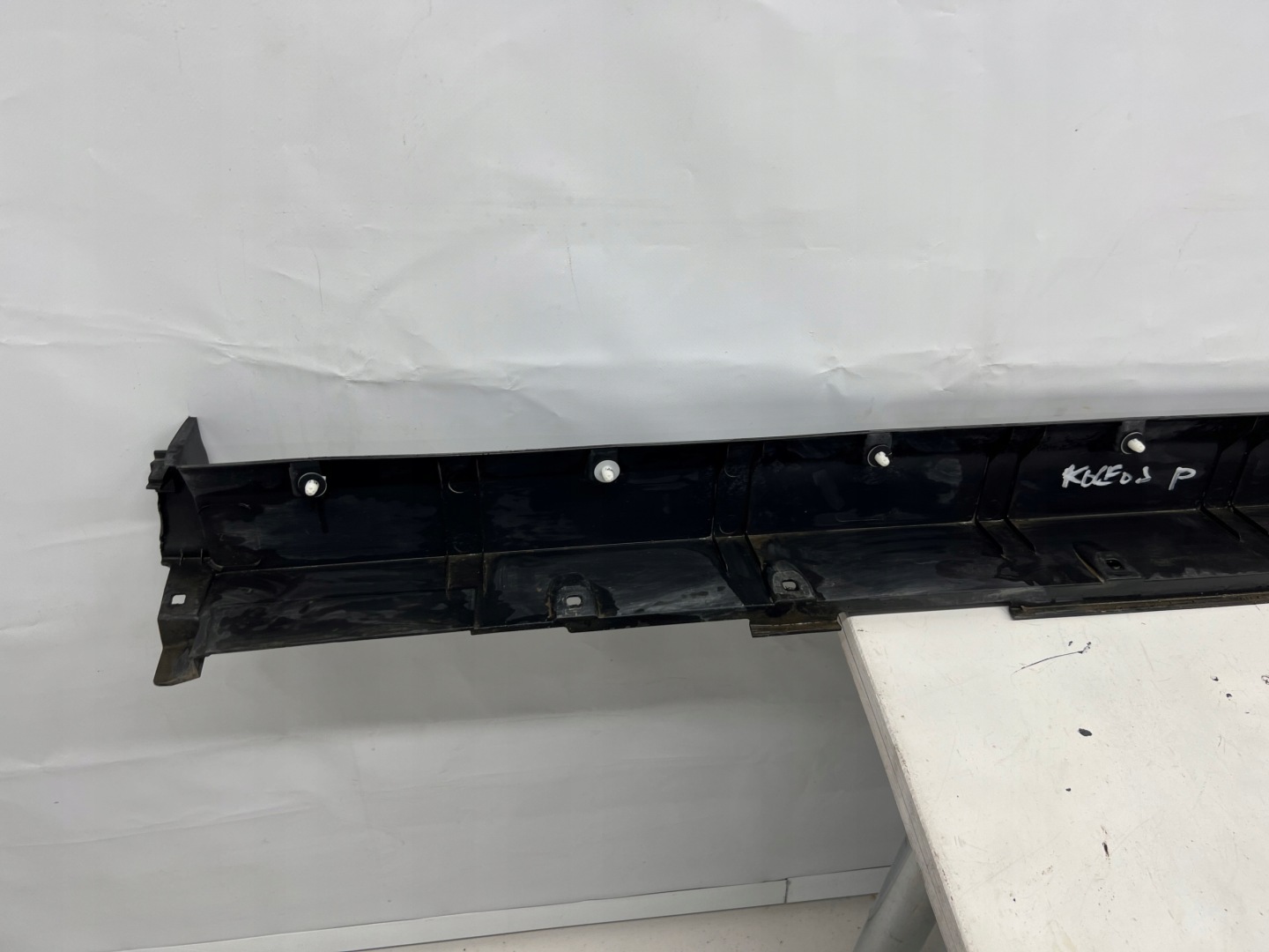 Koleos II moulding cap threshold right 764260381R
