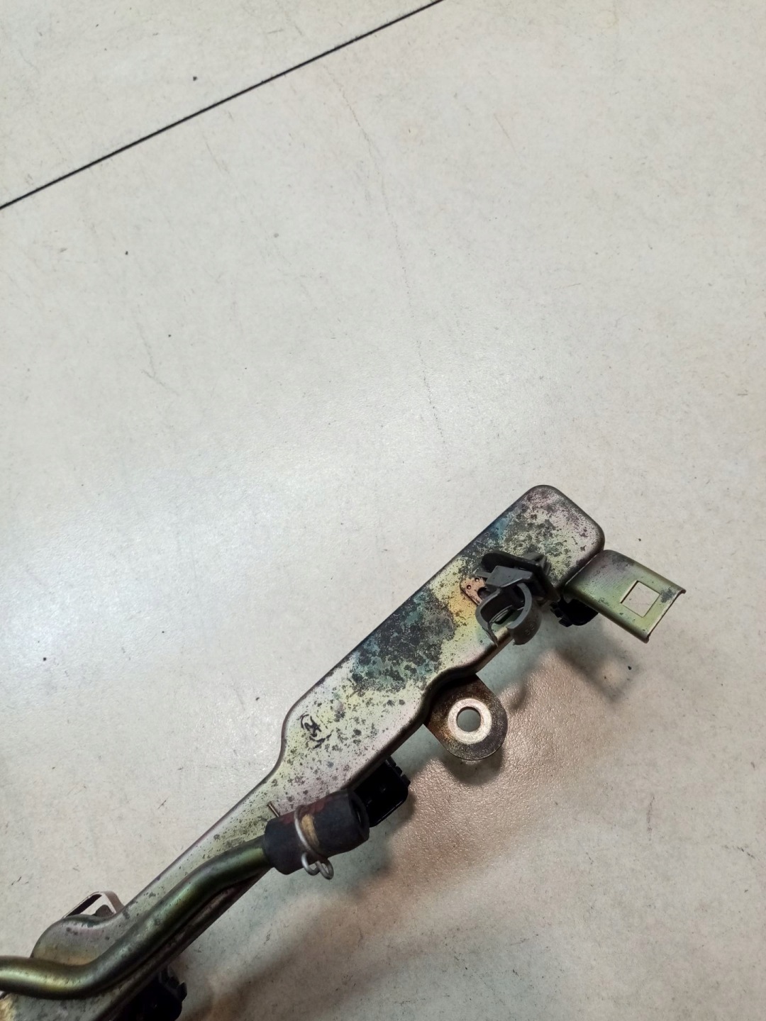 Rampe injection HONDA CIVIC VII 1.4 16V