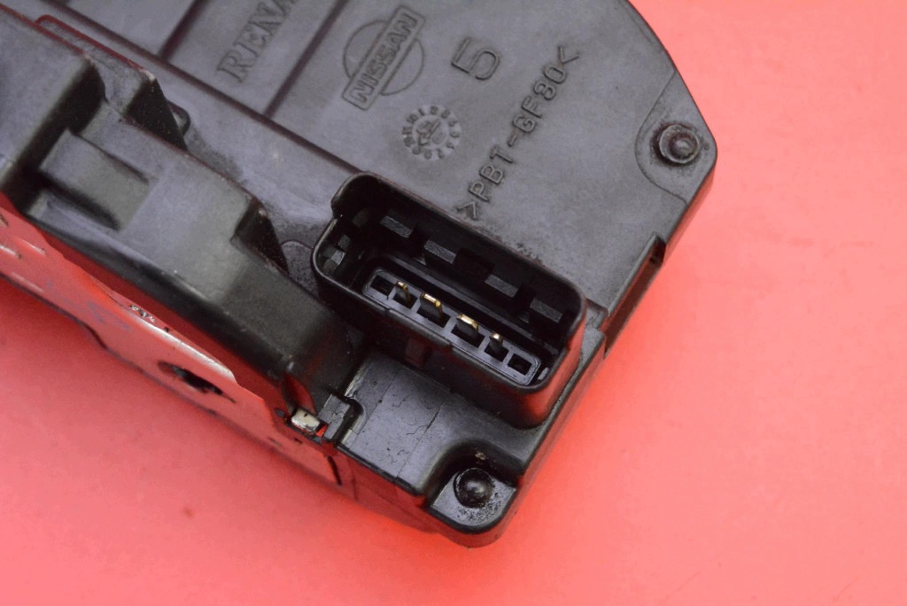 lock door left front front EU NISSAN TIDA C11 5D HB 04-08