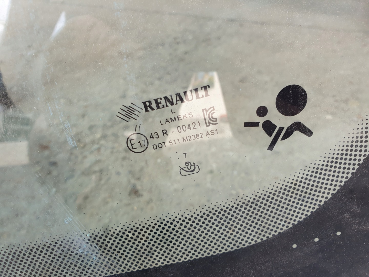 prozor prednja RENAULT CLIO 4 IV 2013- z 2017roku