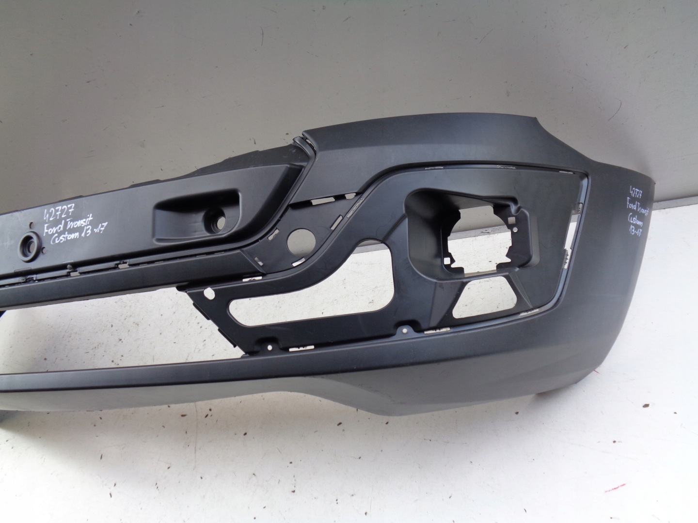 NO-WY-- front bumper FORD TRANSIT CUSTOM 13- NR 42727