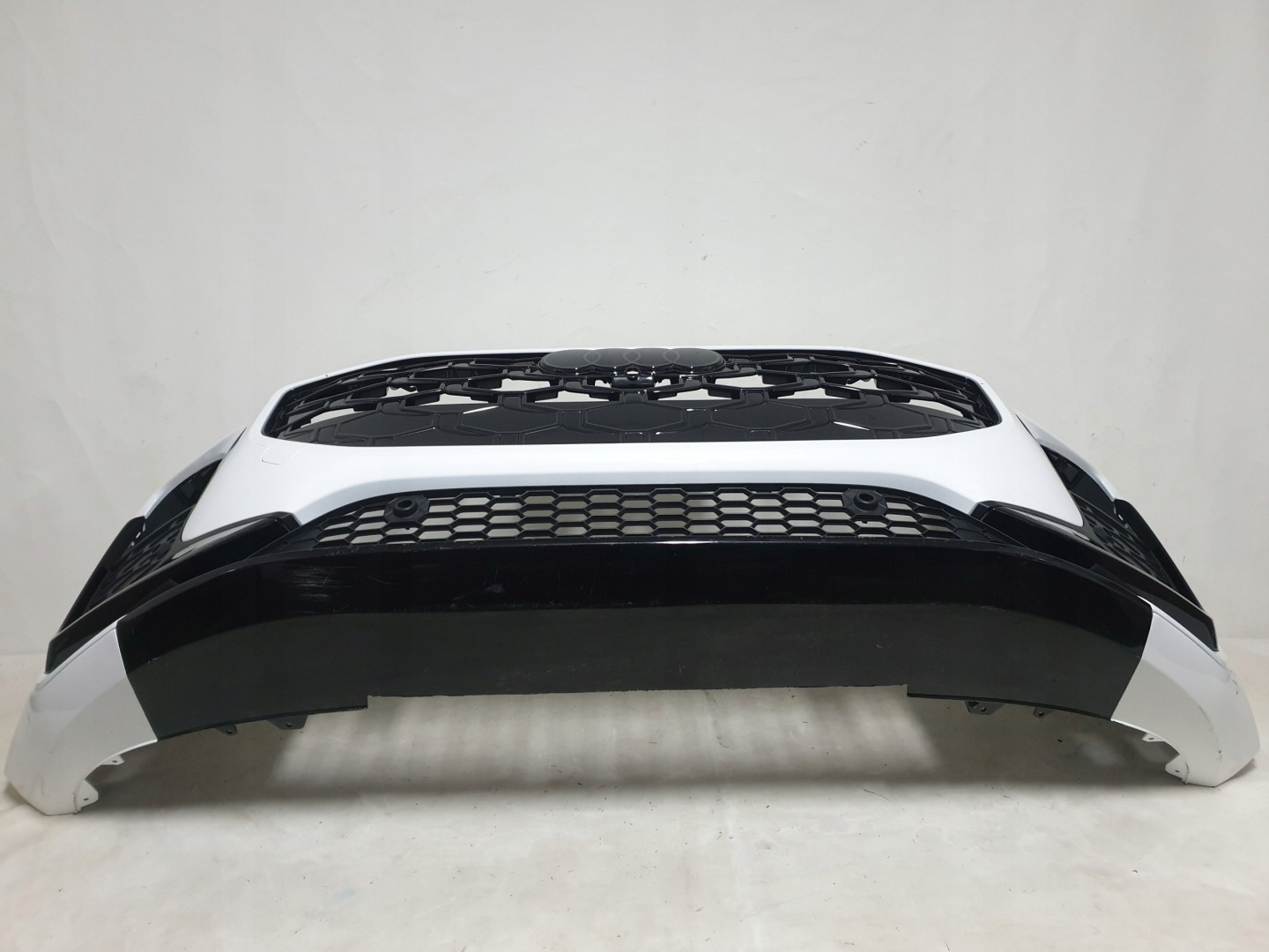 AUDI Q3 III 83H S-LINE 25-> bumper front front 6xPDC washers 83H807437D