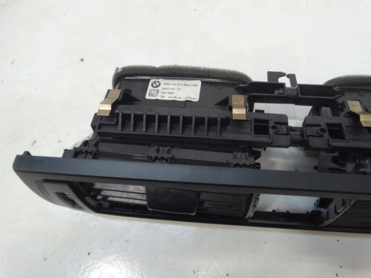 central grid air conditioning devices BMW 1 F20 2013R. 9207116-12