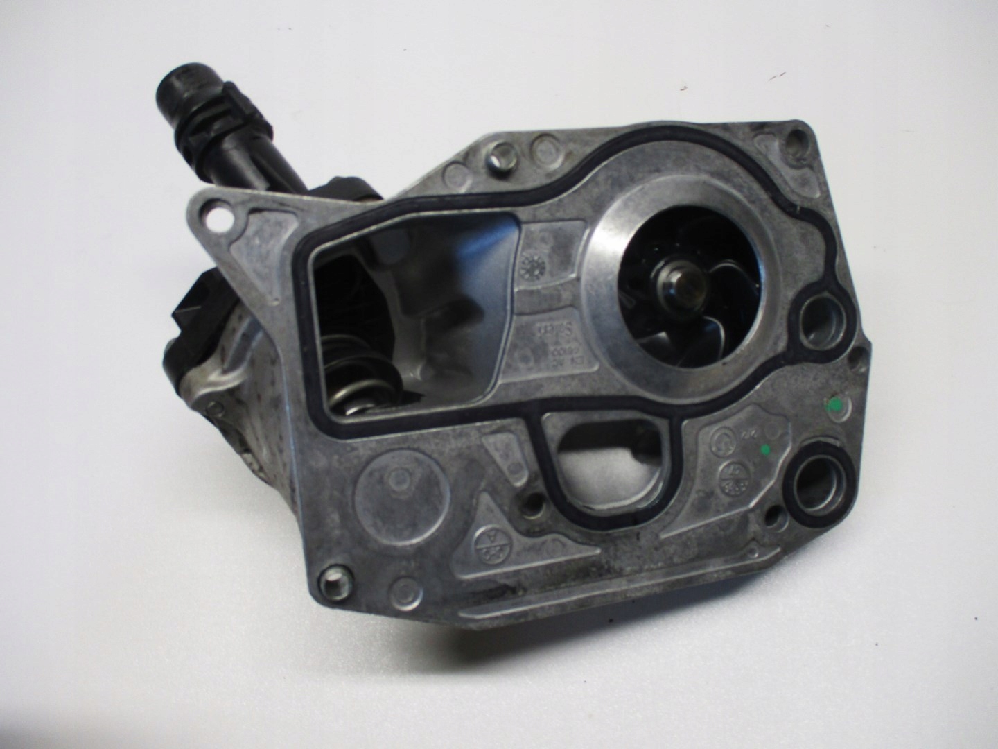 water pump BMW 5 G30 2,0D