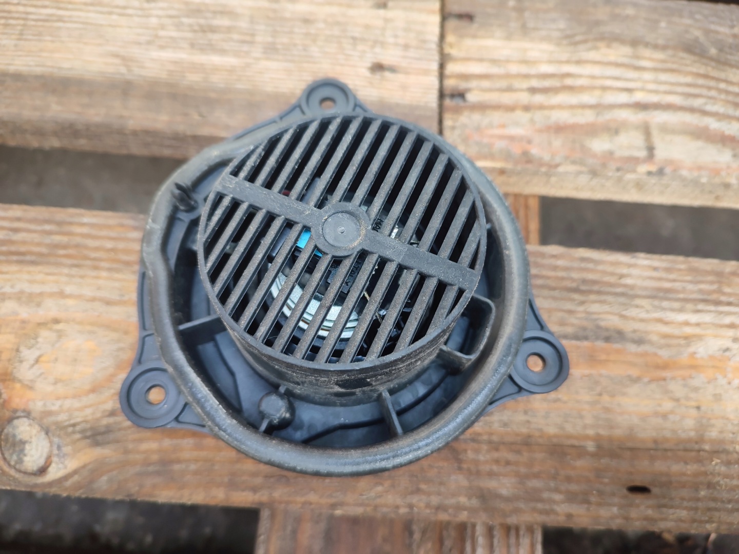 AUDI A6 C6 speaker door PRZEDNICH front 426223 EUROPA