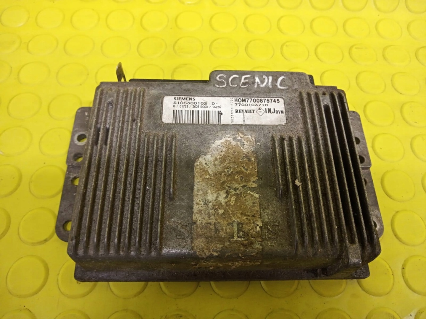 RENAULT SCENIC control unit S105300102D