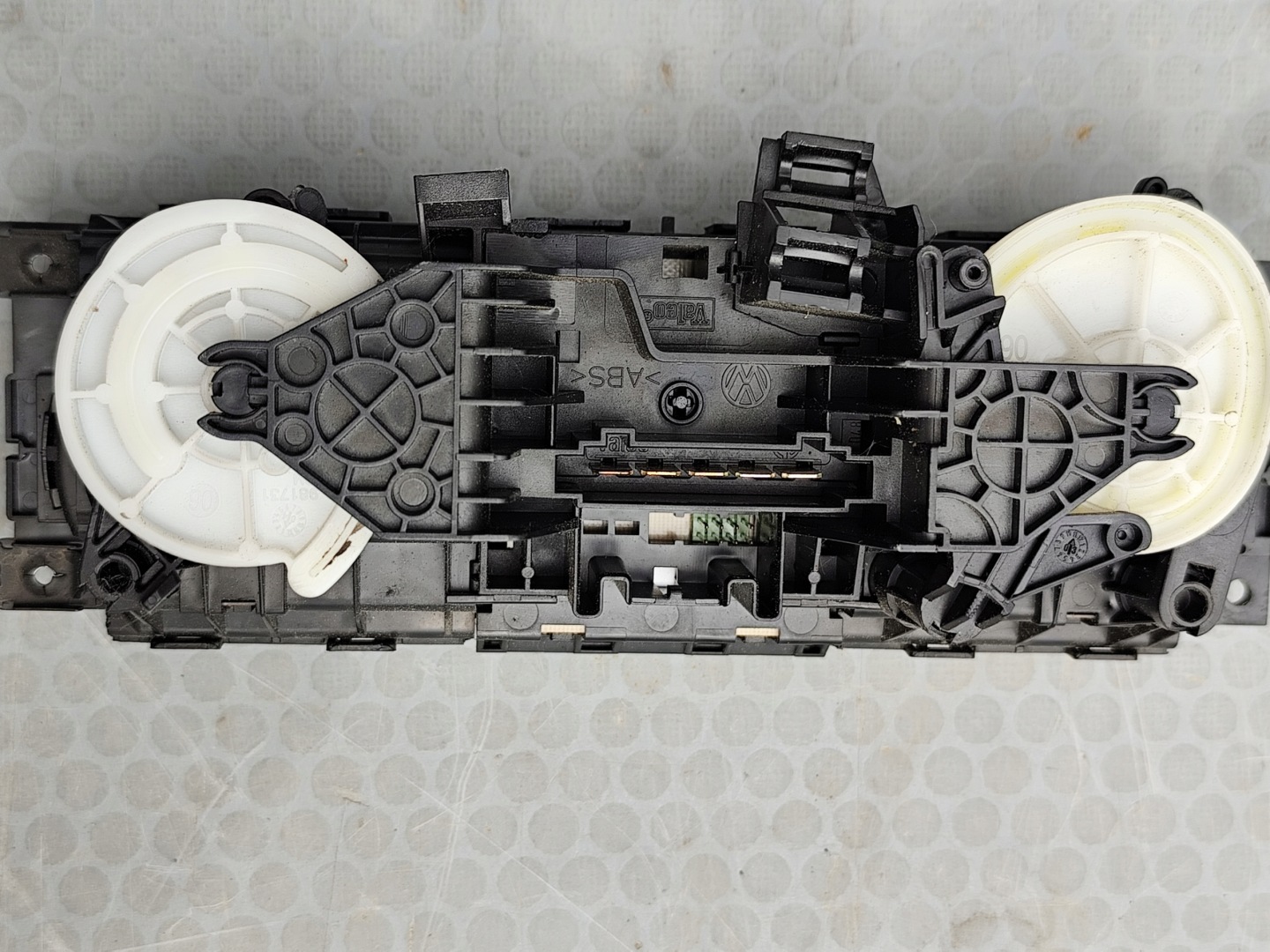 VW T5 control panel air conditioning devices without of the air conditioning 7H0819045A9B9