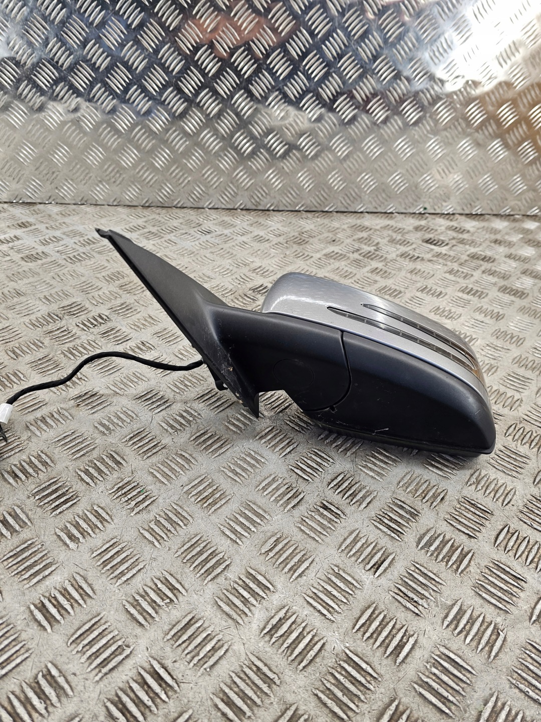 MERCEDES W204 COUPE mirror left A2048107816
