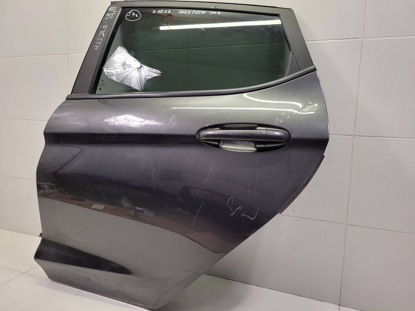ajtó far bal strona Ford Fiesta 7 2019