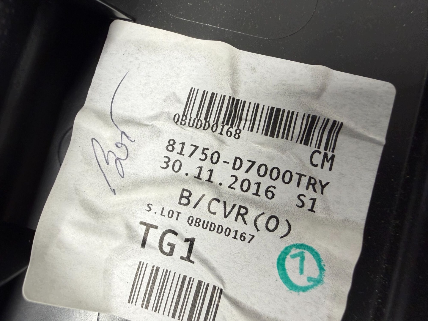 upholstery bonnet boot HYUNDAI TUCSON II 15-21 81750-D7000