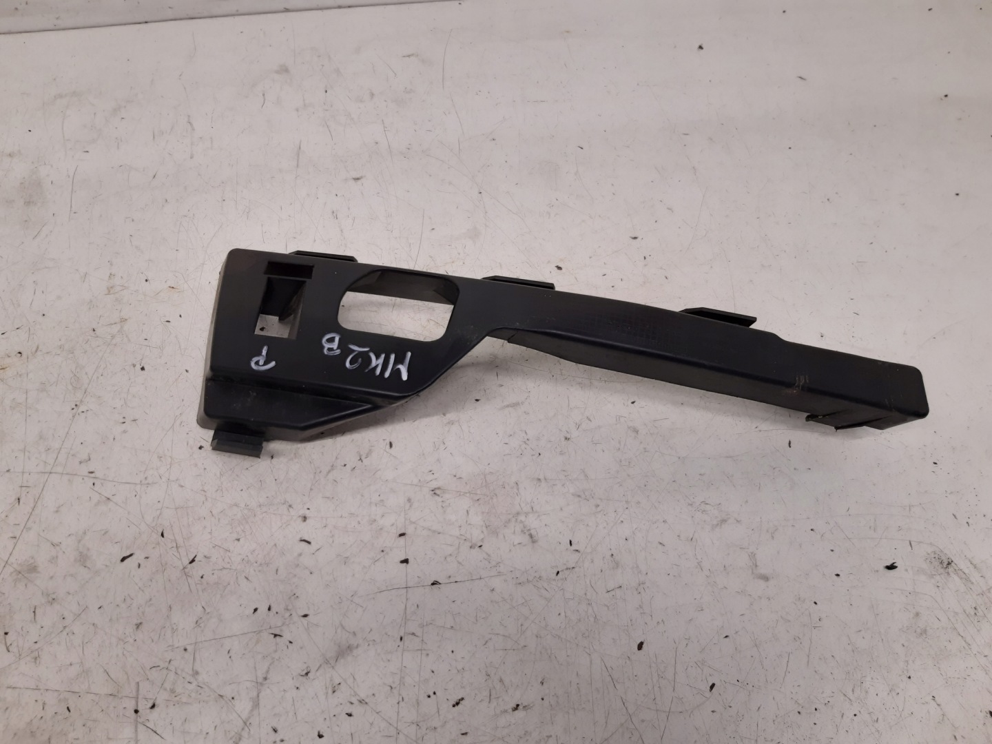 support right front 4M5117E856AC Ford Focus MK2