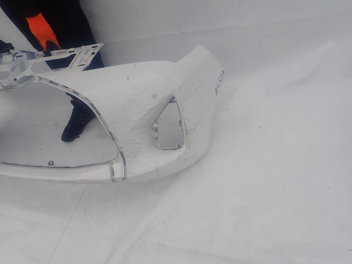 TOYOTA YARIS III 3 LIFT 14-17 bumper front PDC