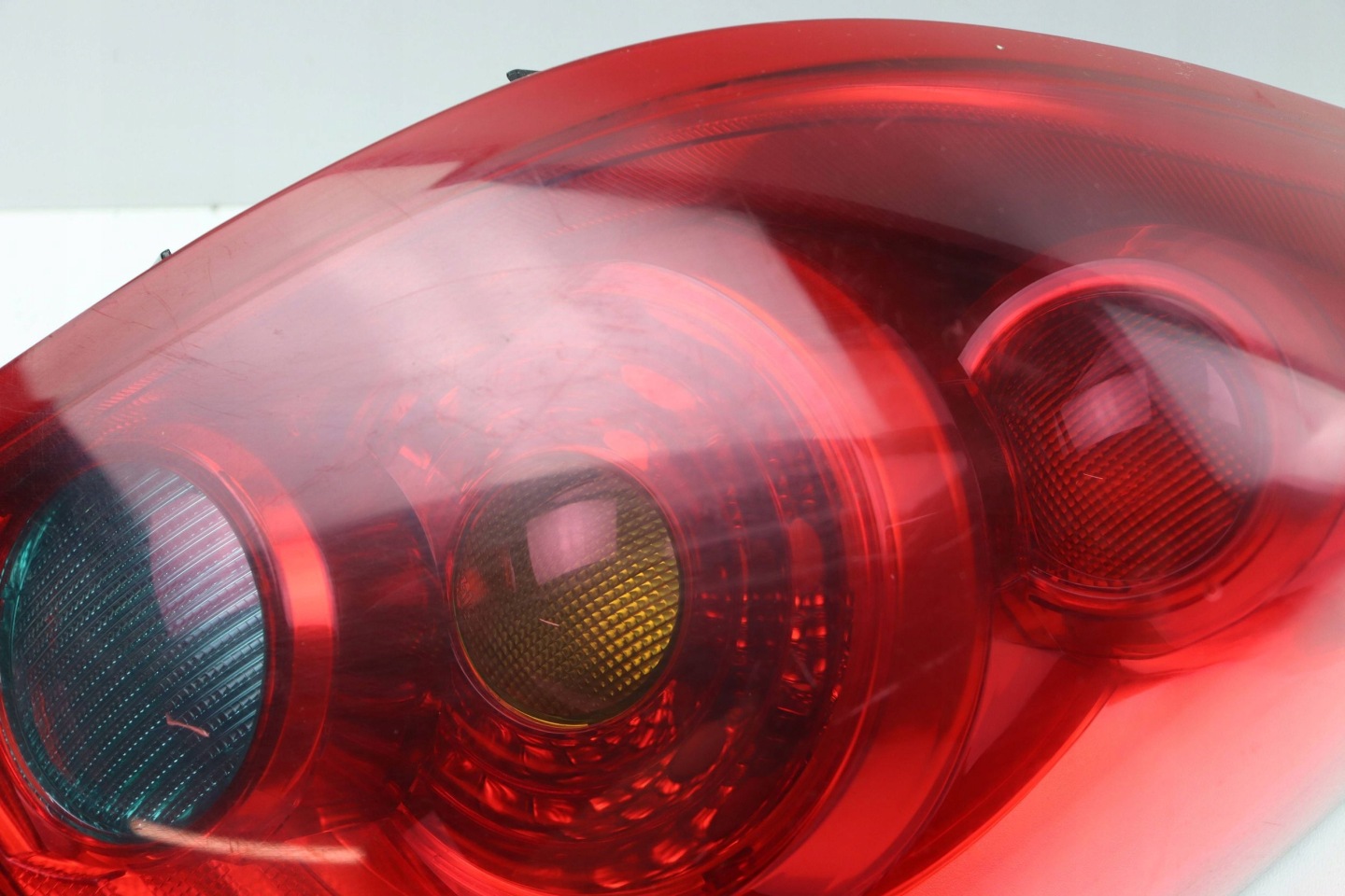 NISSAN PRIMERA P12 light right rear part rear HATCHBACK EUROPA