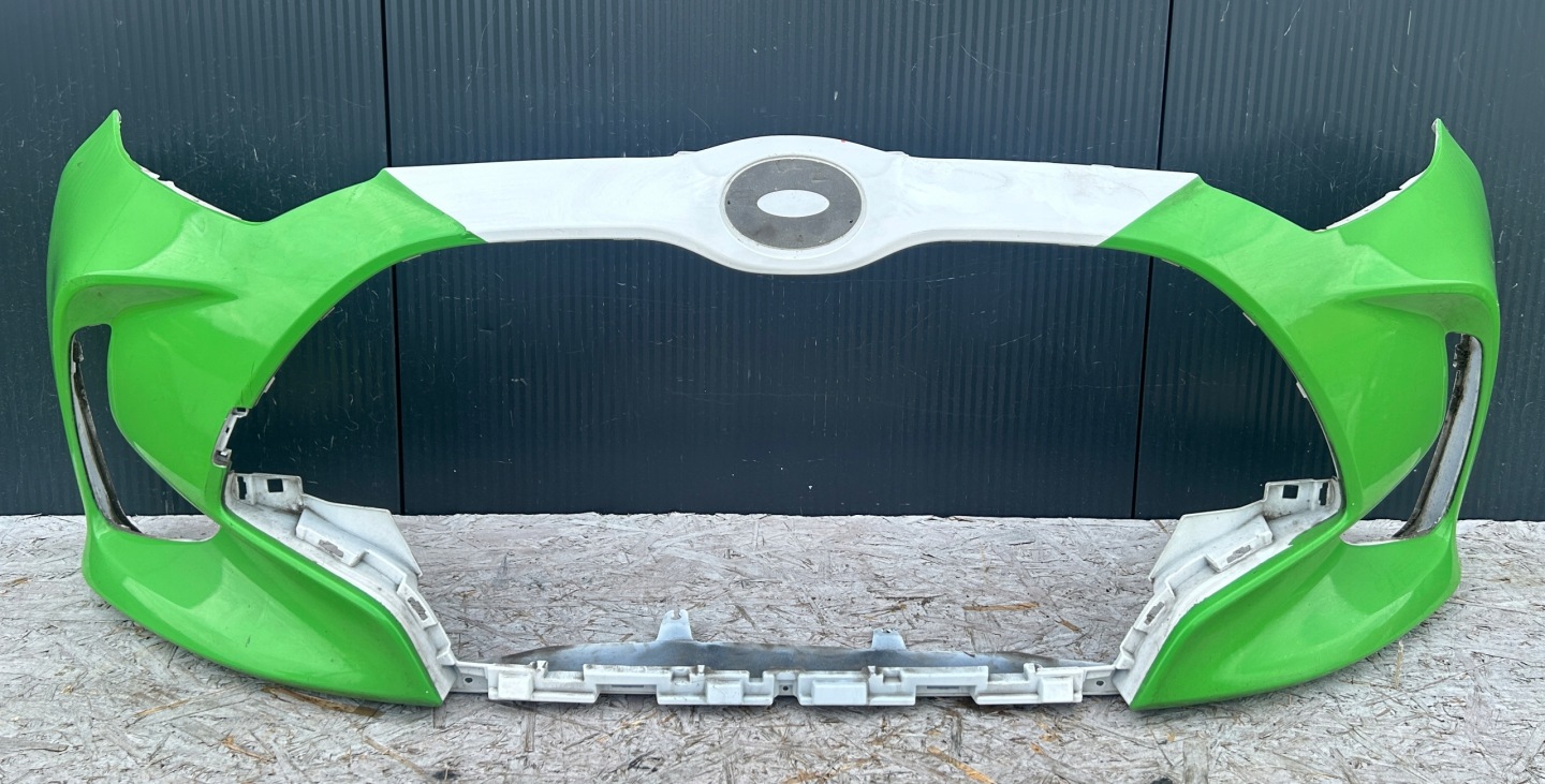 bumper front front TOYOTA YARIS IV 20