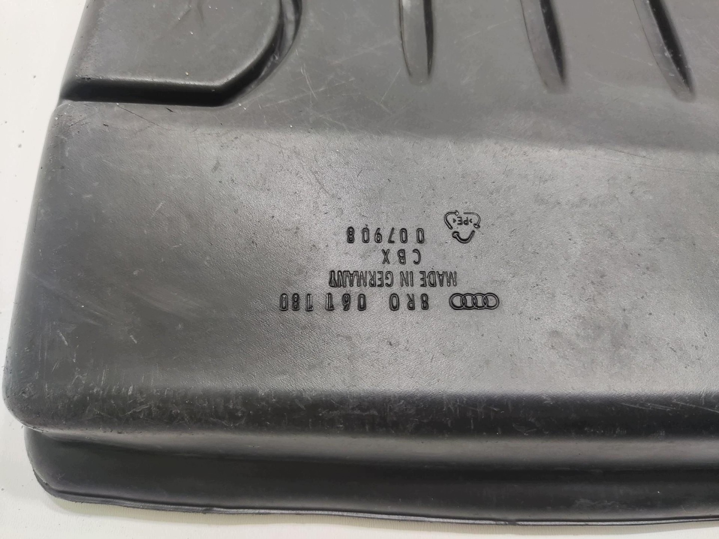 MATA mats rubber boot AUDI Q5 and 8R 2008-2016 8R0061180