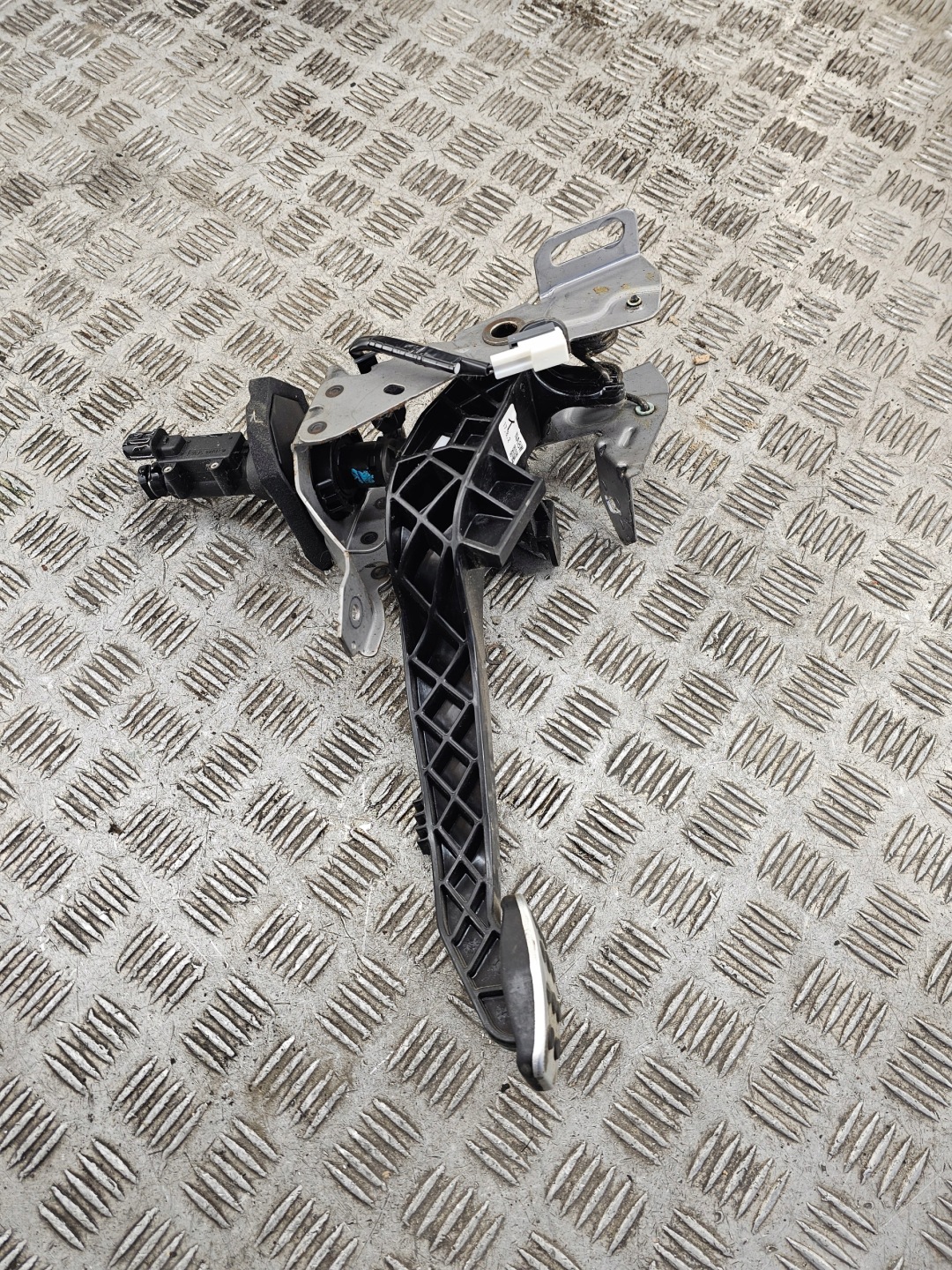MAZDA MX5 ND clutch pedal
