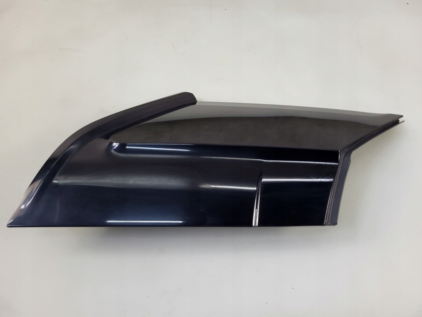 moulding cover pillar left rear part Range Rover EVOQUE L538 LIFT EJ32-29149-AB