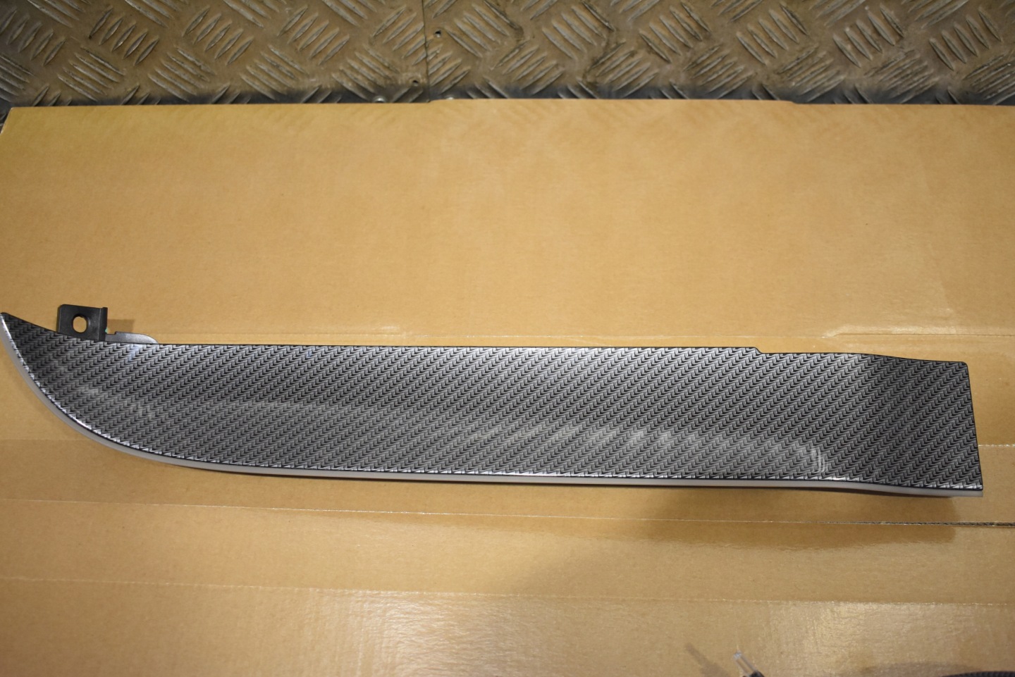 IDEALNE modanatura DECORY CARBON LED MERCEDES GLB X247 1