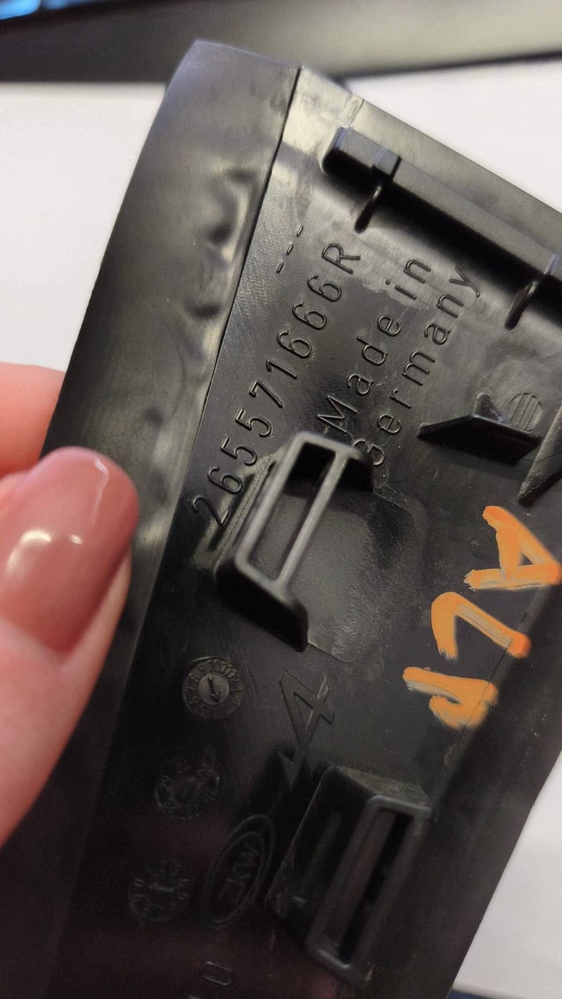 teil leuchte hinten abdeckung heck Alpine A390 265571666R