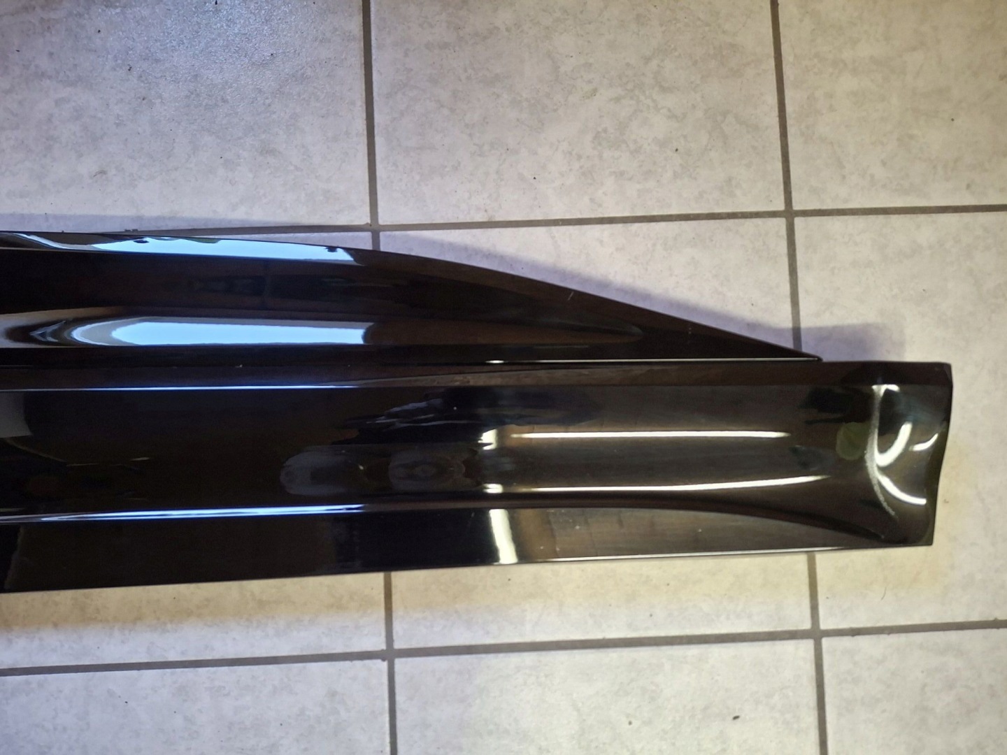 moulding for door right front AUDI Q6 E-TRON 2024R->