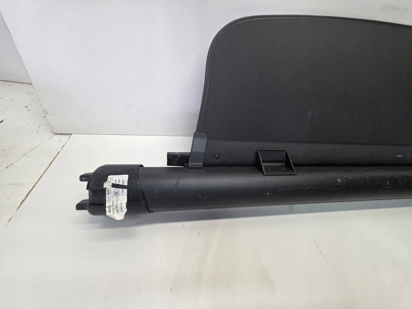 blinds boot POZIOMA AUDI A4 B9 AVANT KOMBI 8W9863553B