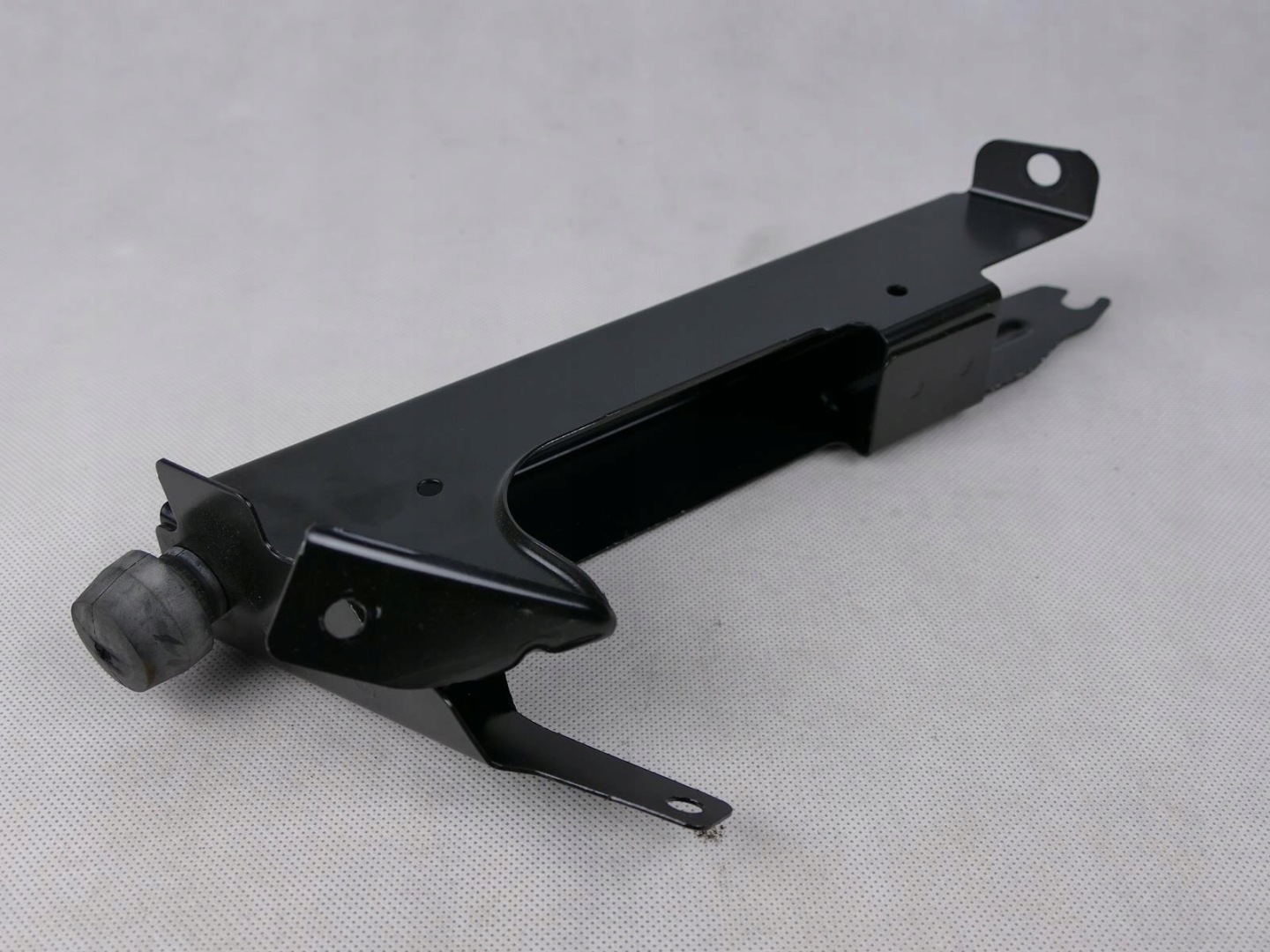 MERCEDES SLK R171 pillar support bracket WYKONCZENIA boot P.T.