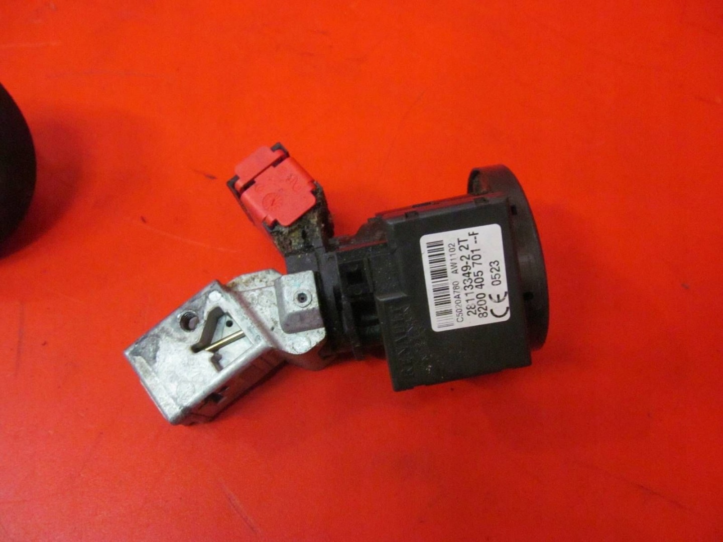 KANGOO 2 II 3 III ignition key PILOT cup tanks lock cylinder door left KPL