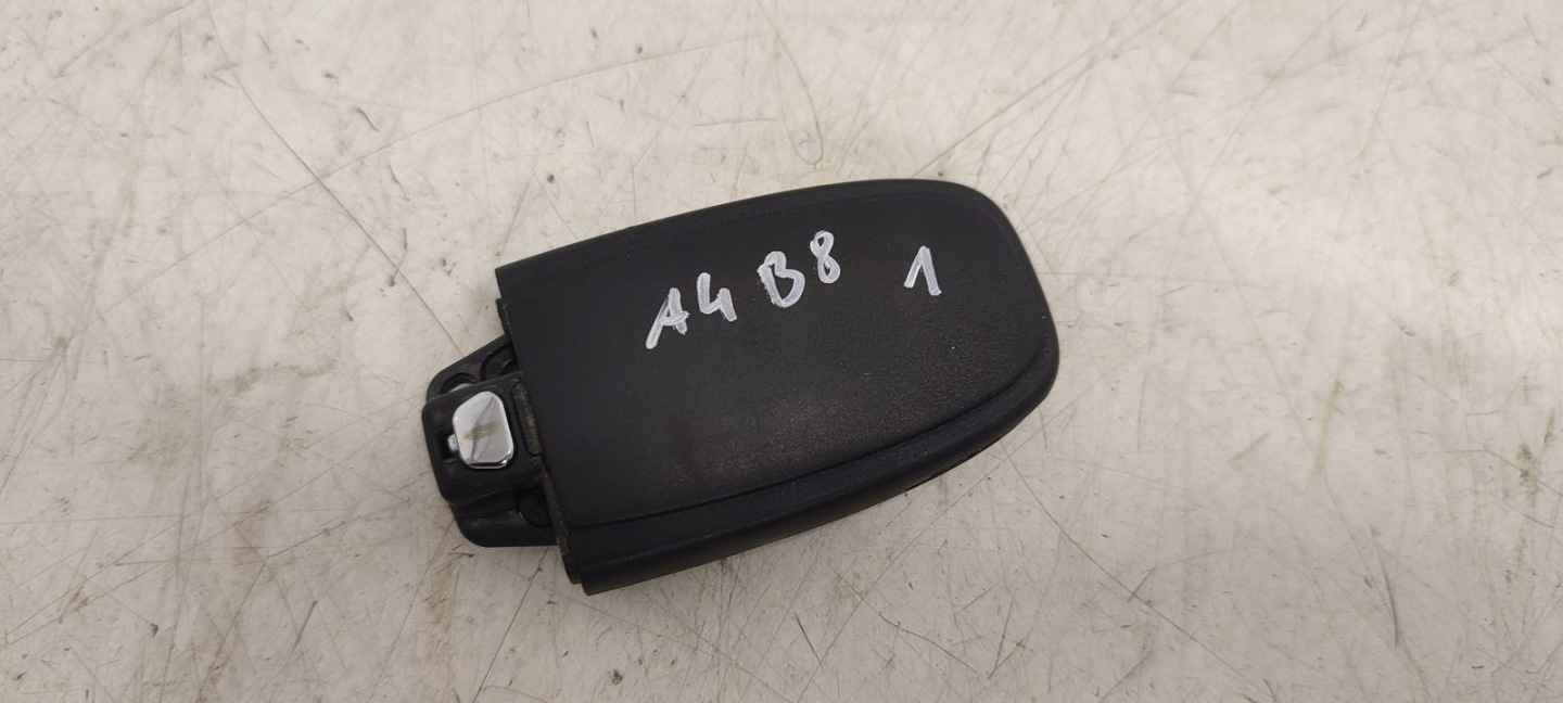 Clé Audi A4 B8